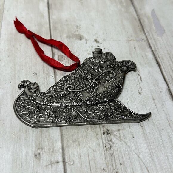 Vtg Pewter Sleigh Santa Hallmark Keepsake Ornament Our Christmas Together 1997 - Picture 3 of 4